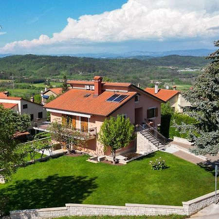 Apartment Nina Pazin Εξωτερικό φωτογραφία
